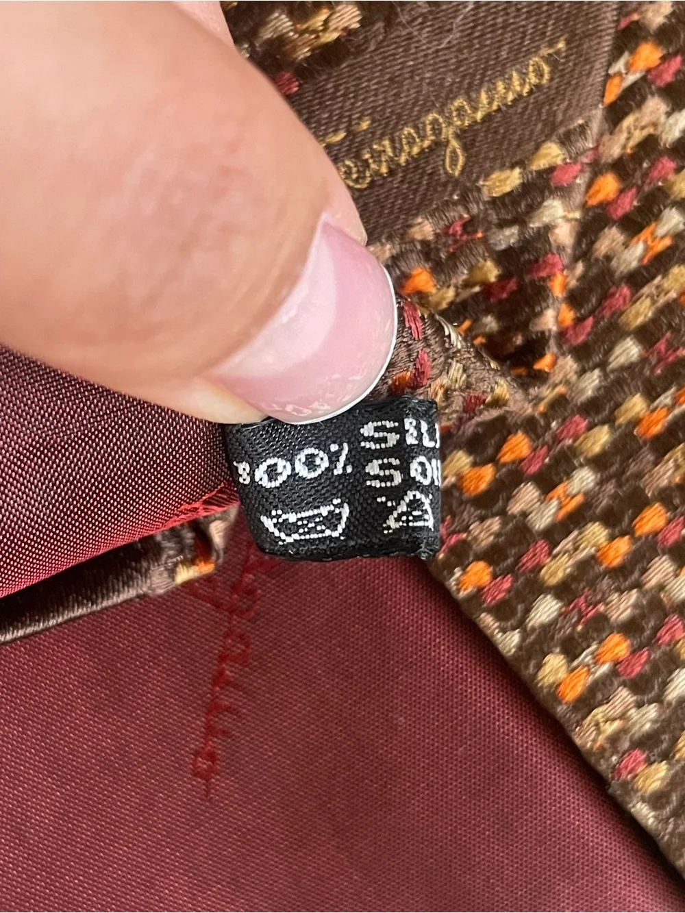 Salvatore Ferragamo Silk Tie – Brown Woven Pattern – Made in Italy